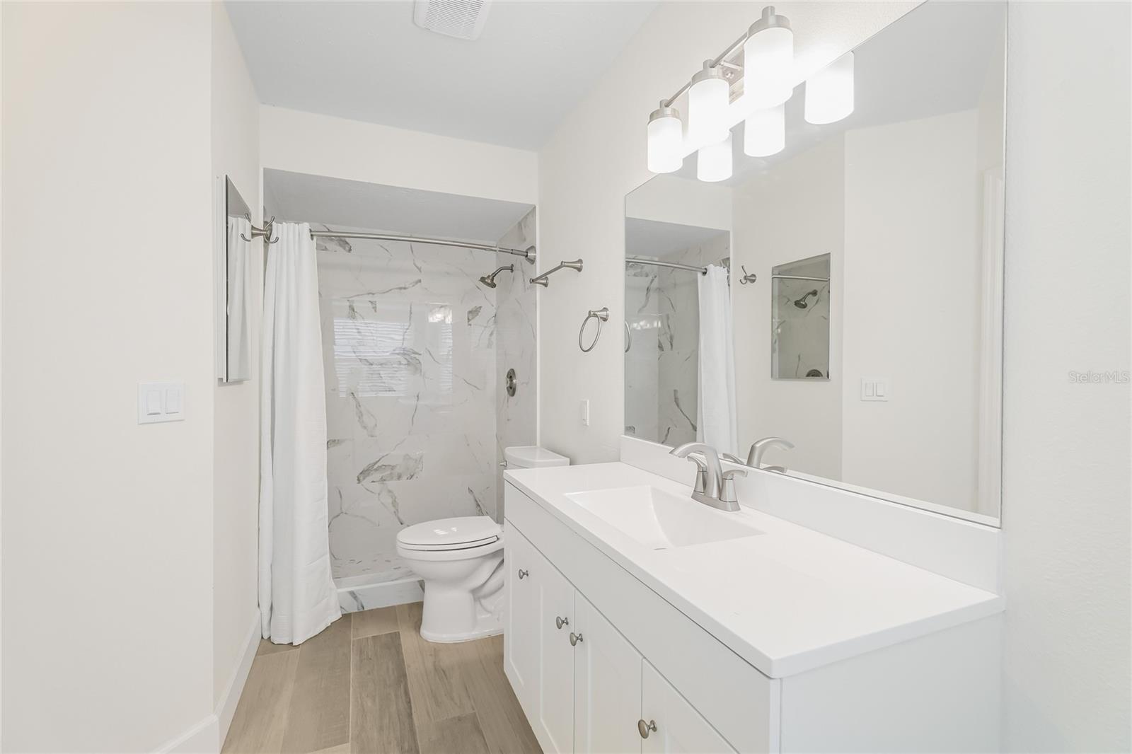 Image 16 of 36 For 2202 Cork Oak Street