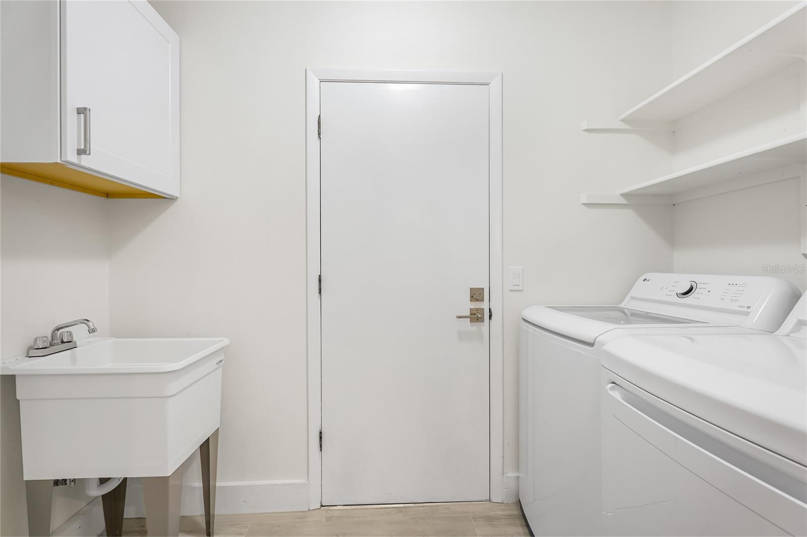 Image 24 of 36 For 2202 Cork Oak Street