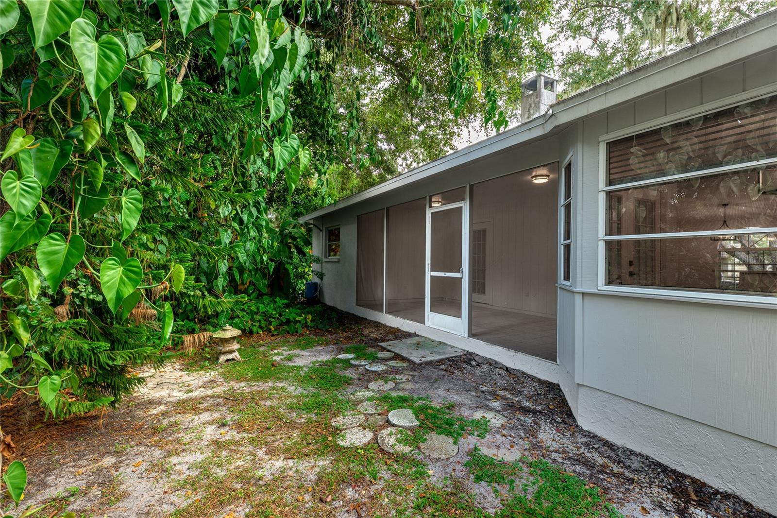 Image 30 of 36 For 2202 Cork Oak Street