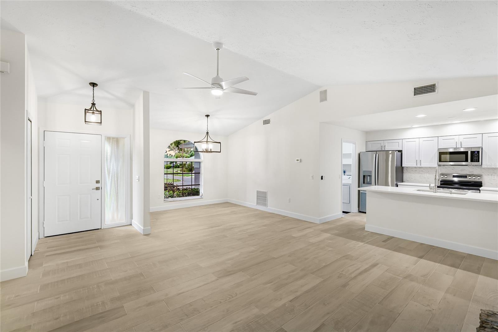 Image 6 of 36 For 2202 Cork Oak Street