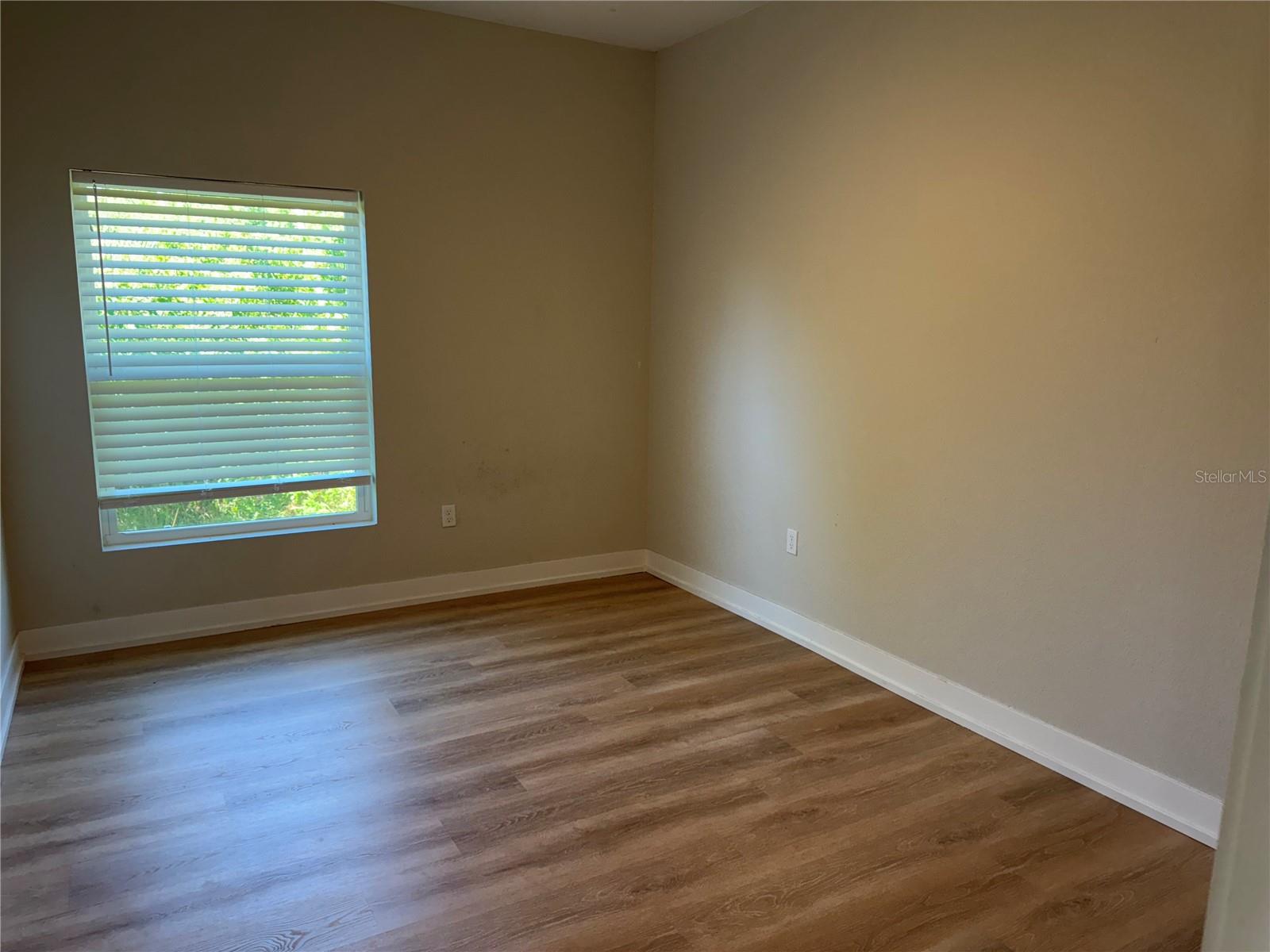 Image 18 of 22 For 9438-9440 Anita Avenue