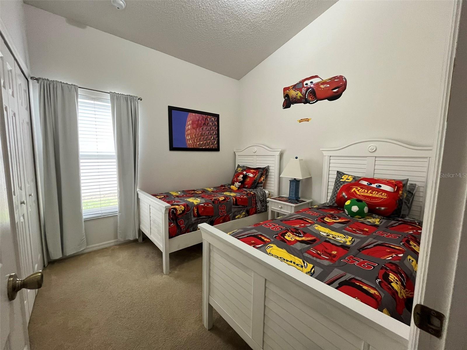 Image 11 of 16 For 16628 Fresh Meadow Drive
