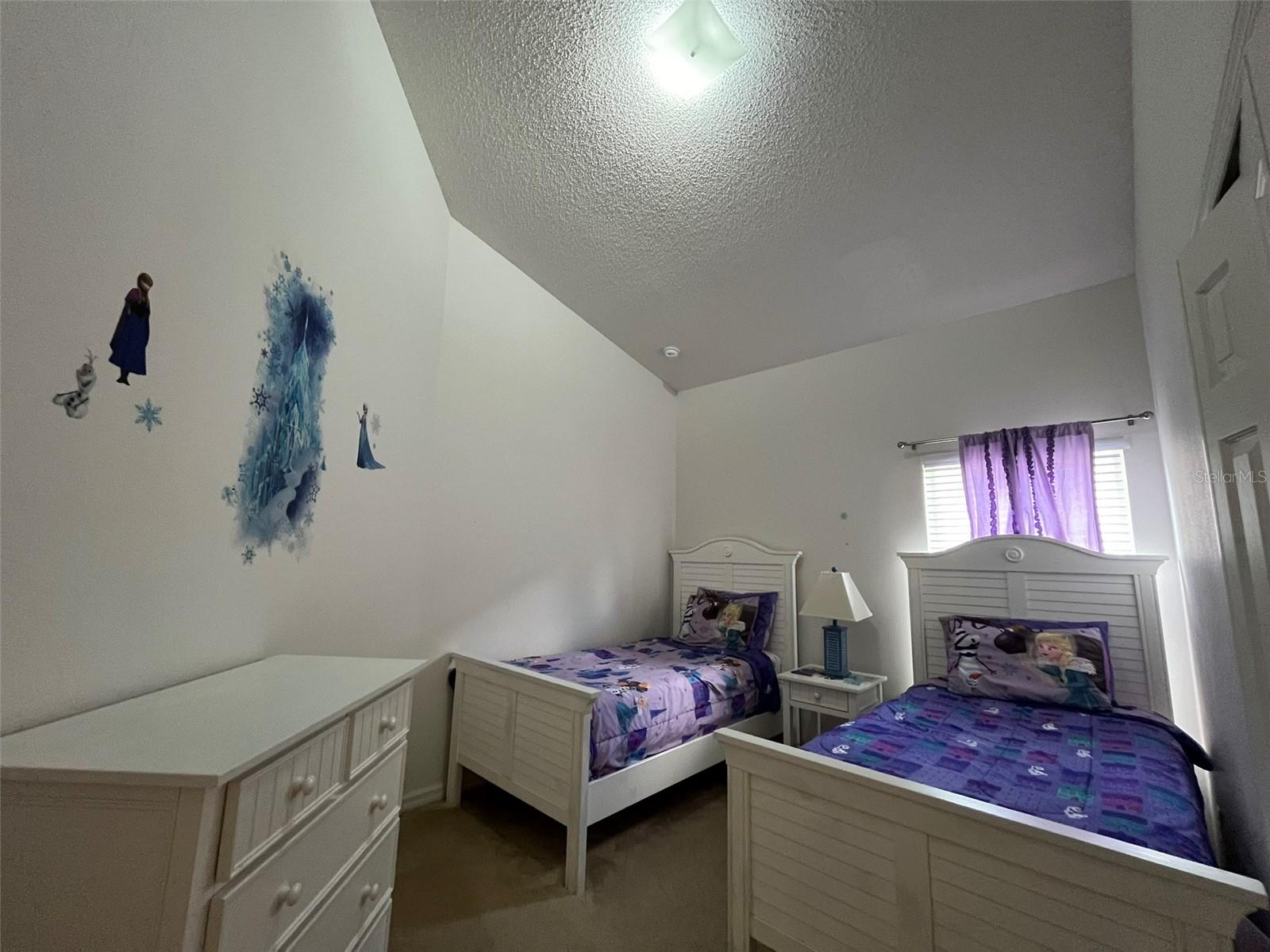 Image 13 of 16 For 16628 Fresh Meadow Drive