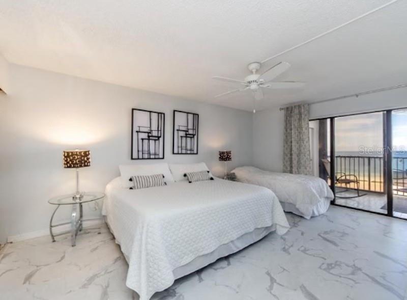 Image 13 of 38 For 1230 Gulf Boulevard 1608