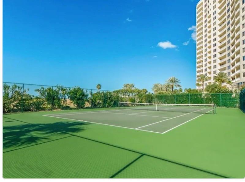 Image 18 of 38 For 1230 Gulf Boulevard 1608