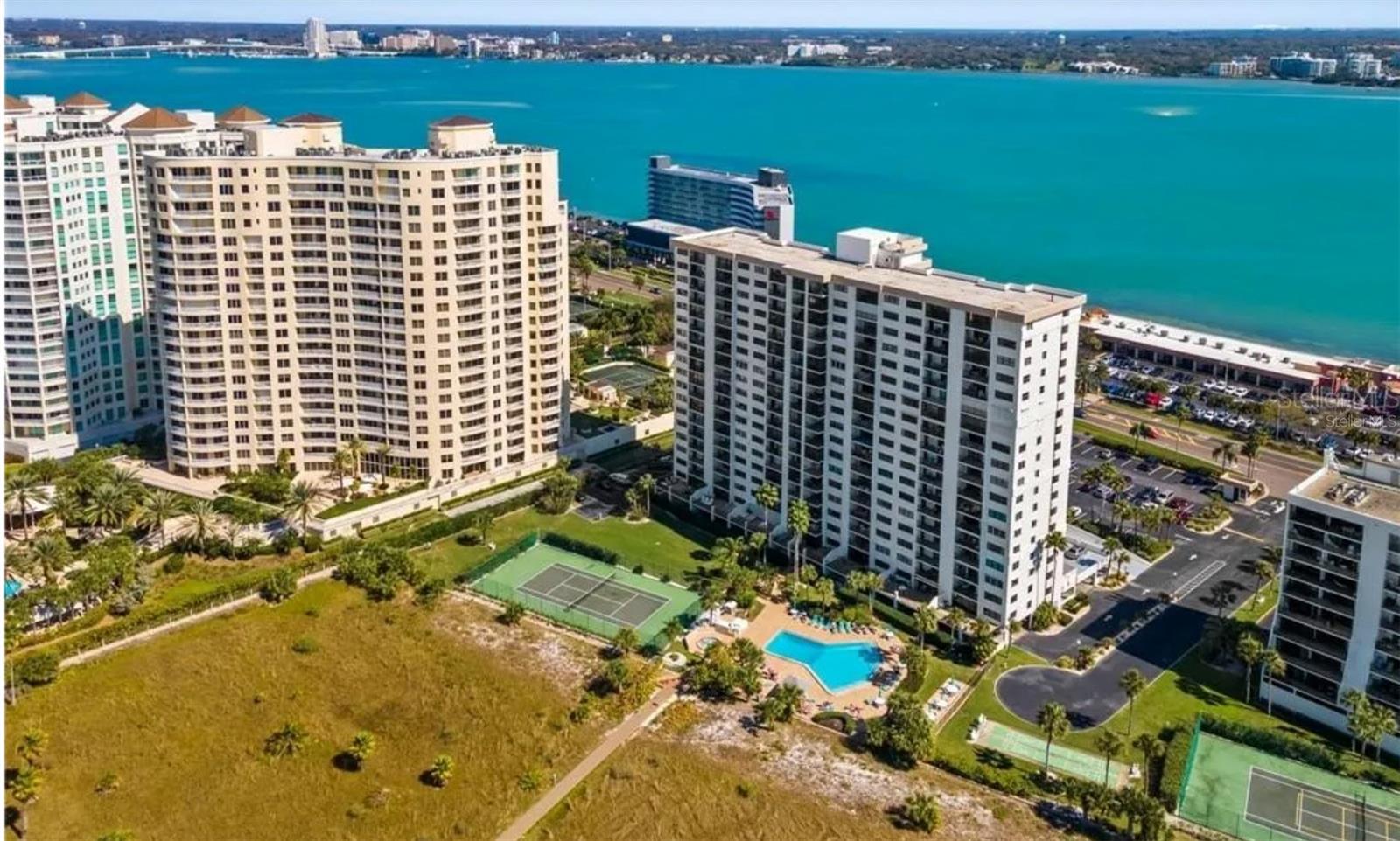 Image 20 of 38 For 1230 Gulf Boulevard 1608
