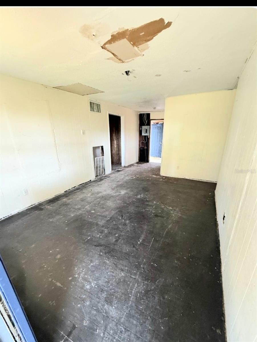 Image 23 of 24 For 31647 Mount Plymouth Loop