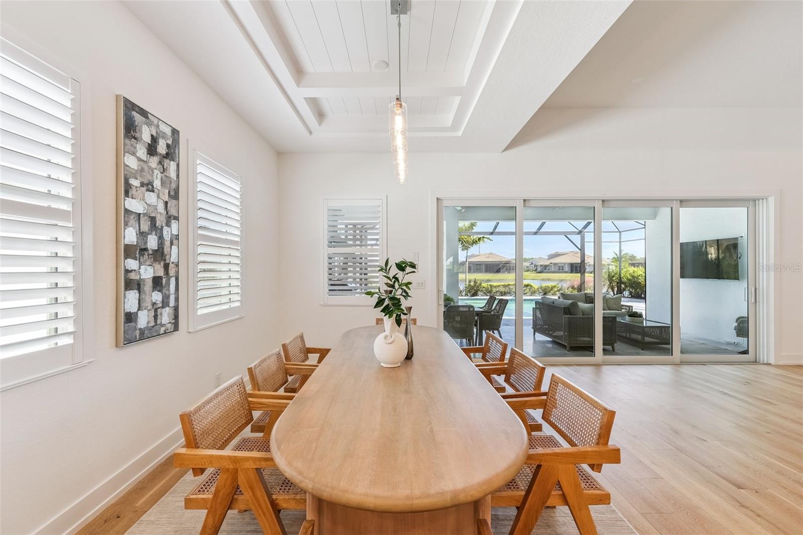 Image 20 of 54 For 8063 Redonda Loop