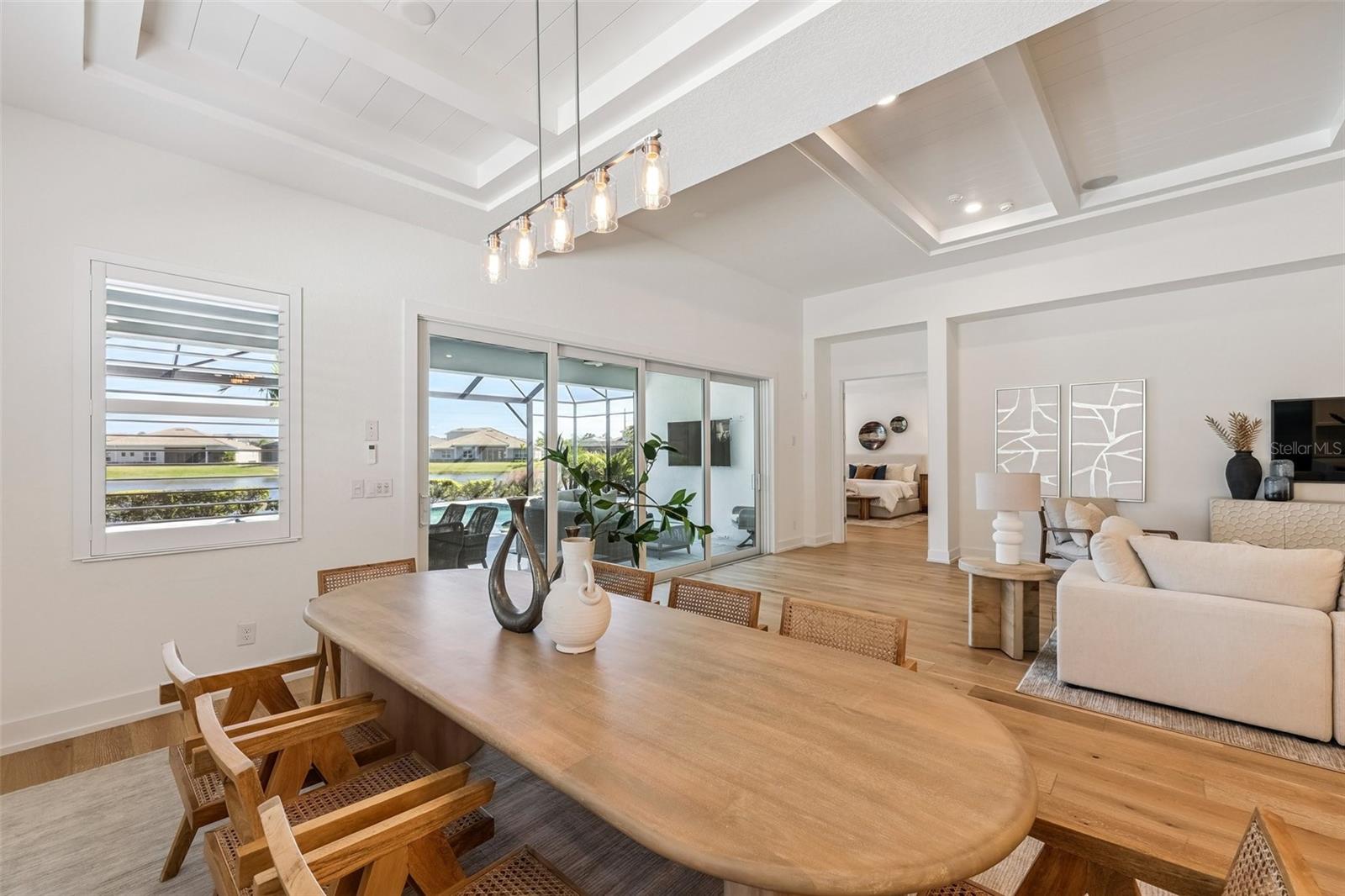 Image 21 of 54 For 8063 Redonda Loop