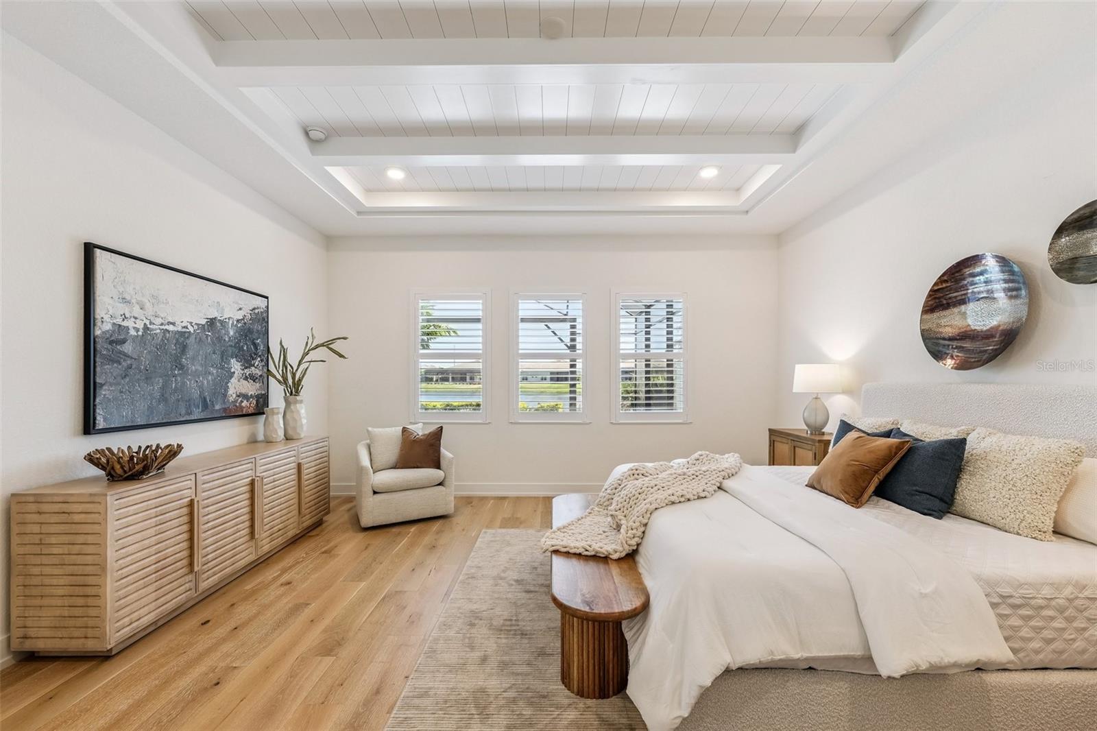 Image 31 of 54 For 8063 Redonda Loop