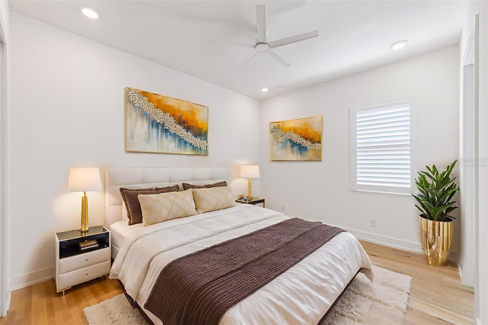 Image 36 of 54 For 8063 Redonda Loop