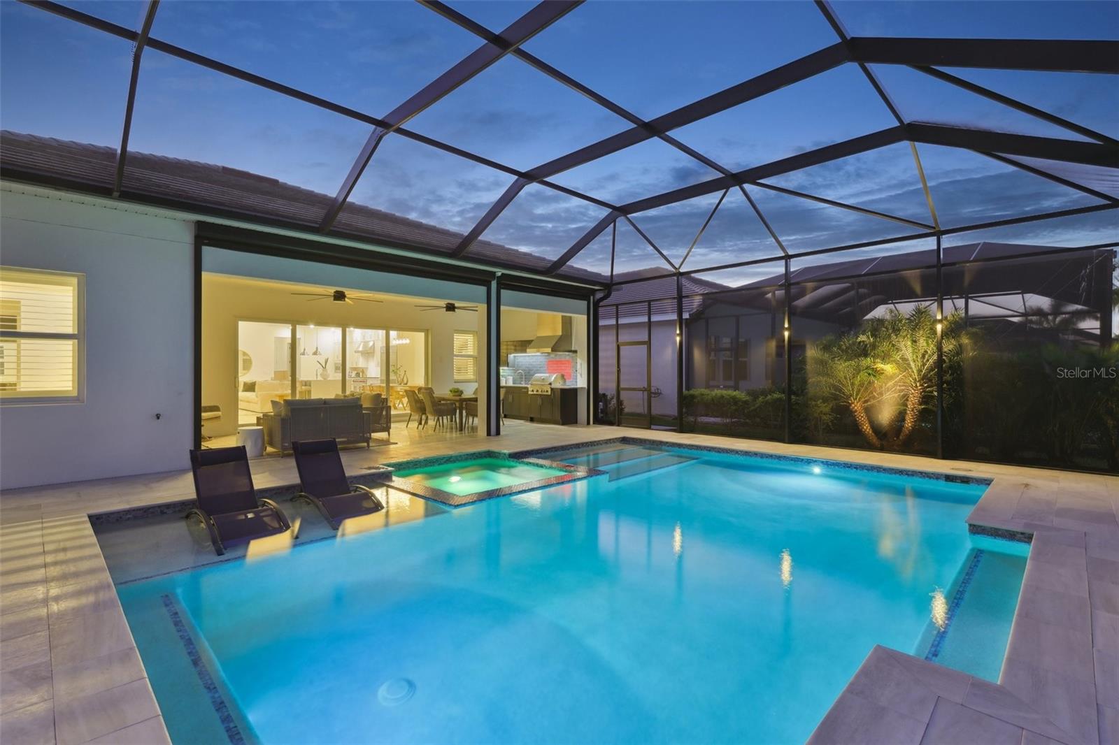 Image 44 of 54 For 8063 Redonda Loop