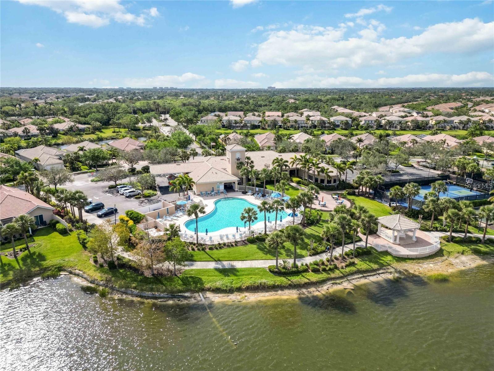 Image 40 of 62 For 6063 Benevento Drive