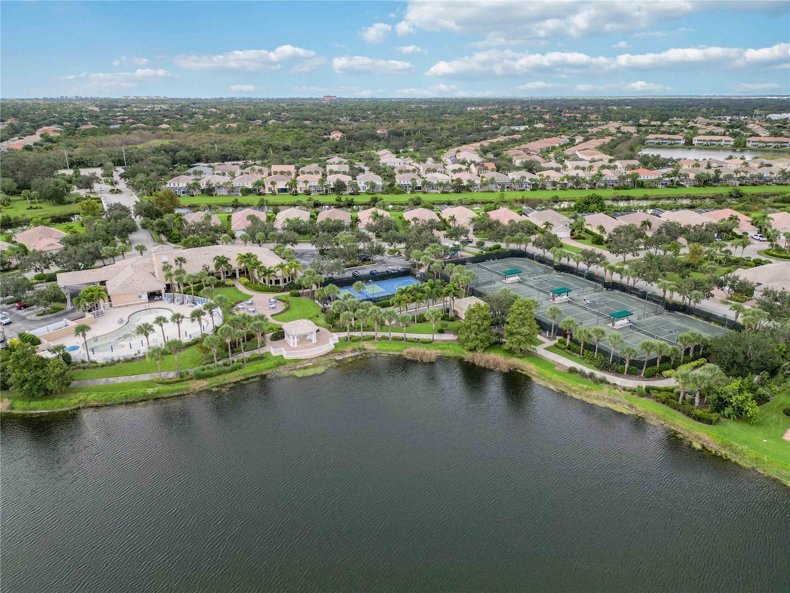 Image 42 of 62 For 6063 Benevento Drive