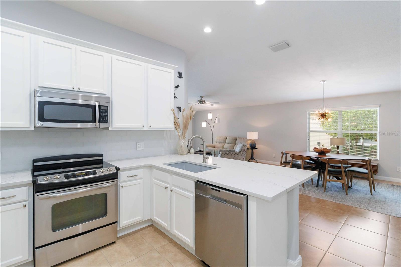 Image 7 of 62 For 6063 Benevento Drive