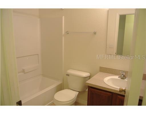 Image 10 of 12 For 2517 Oleander Lakes Drive