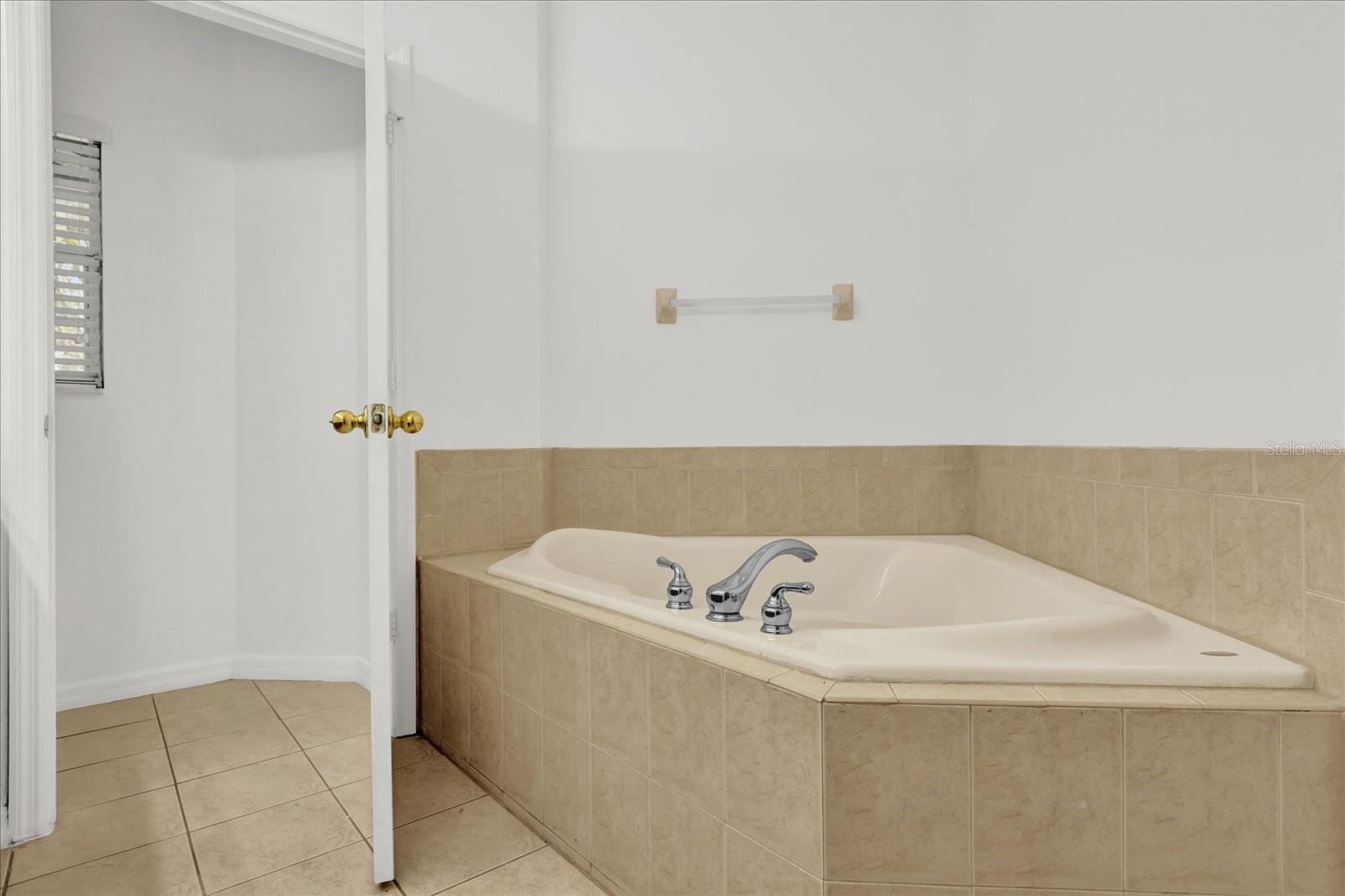 Image 19 of 30 For 1406 Travertine Terrace