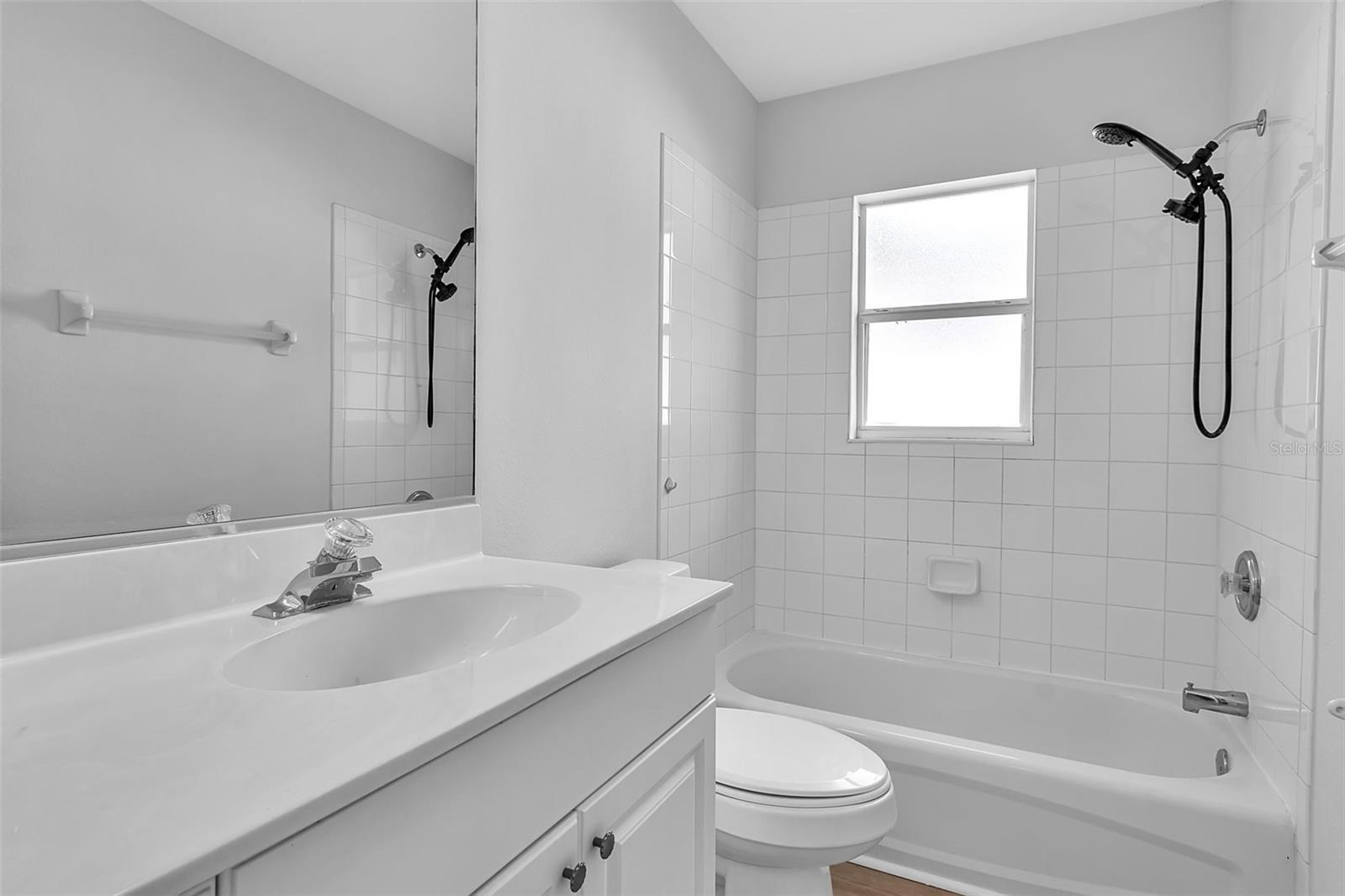 Image 33 of 40 For 320 Browns Road