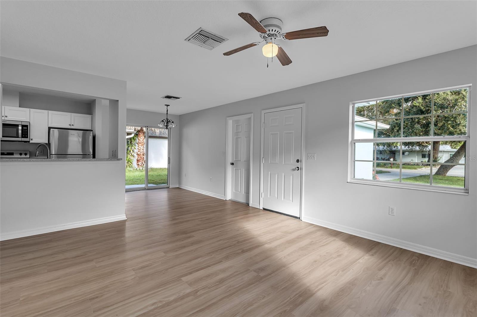 Image 6 of 40 For 320 Browns Road