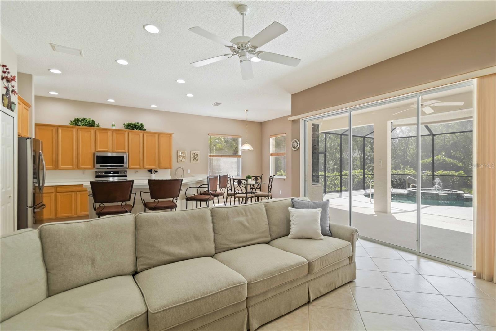 Image 14 of 61 For 7358 Stanhope Court