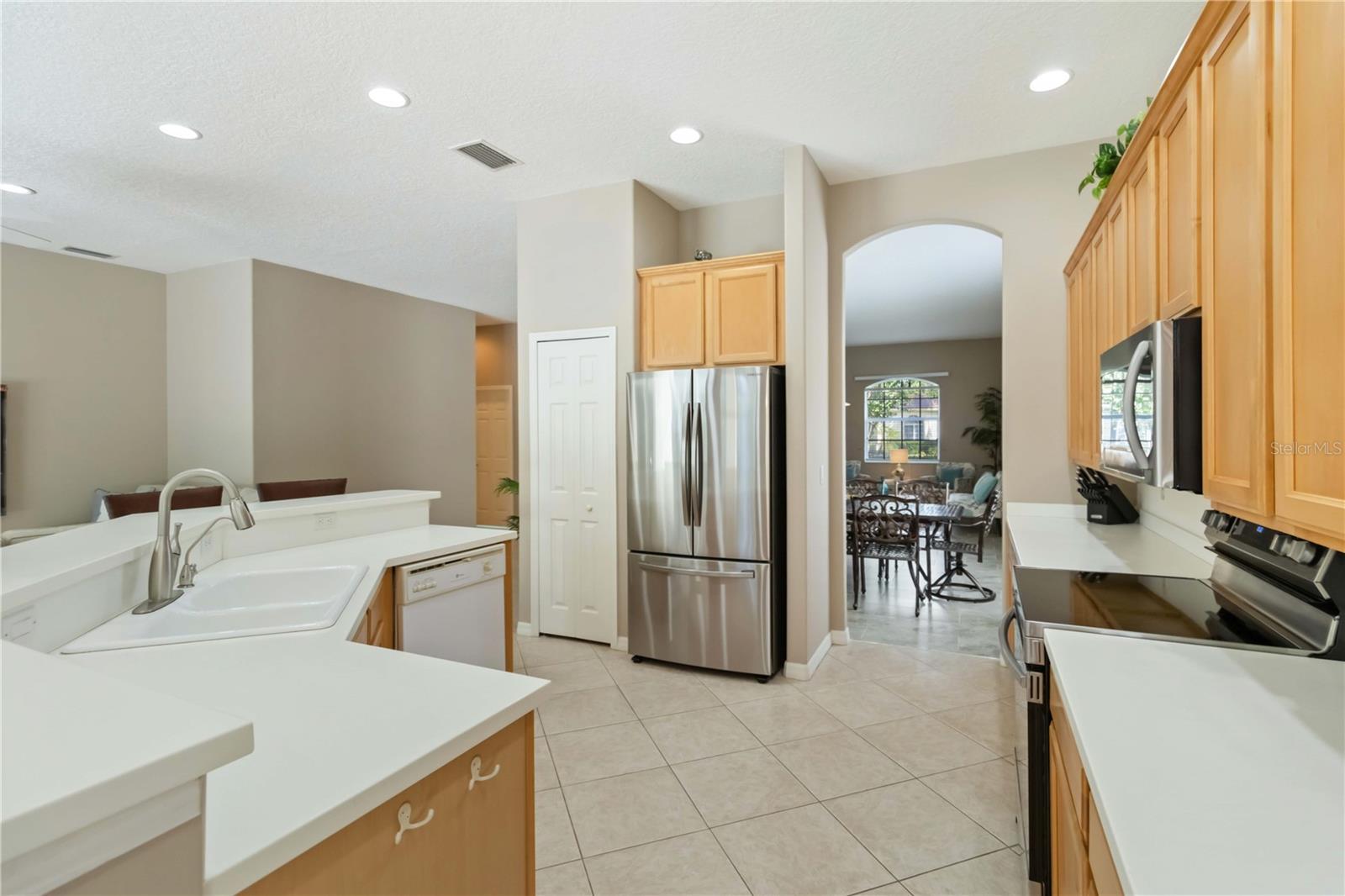 Image 19 of 61 For 7358 Stanhope Court