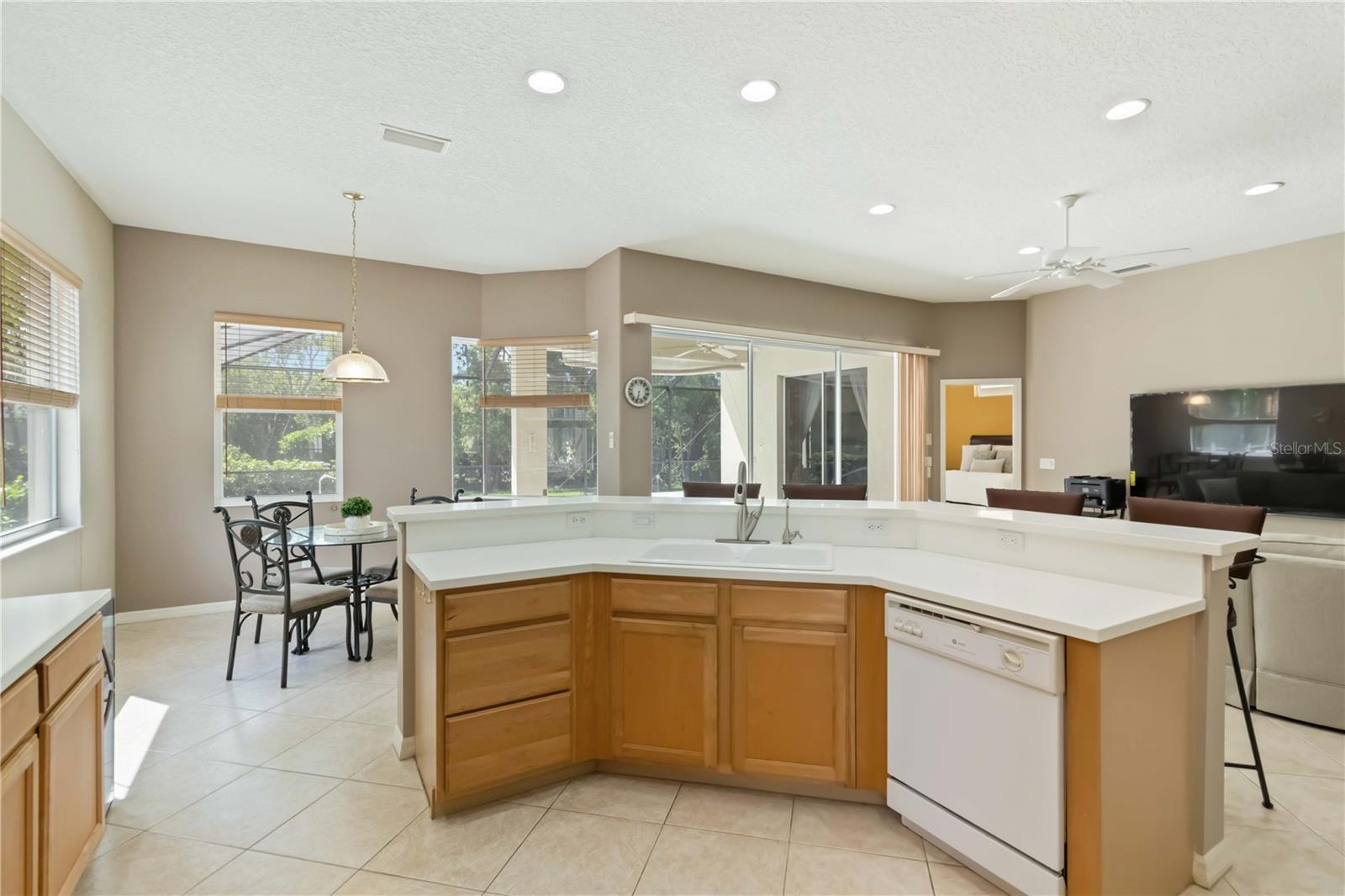 Image 20 of 61 For 7358 Stanhope Court