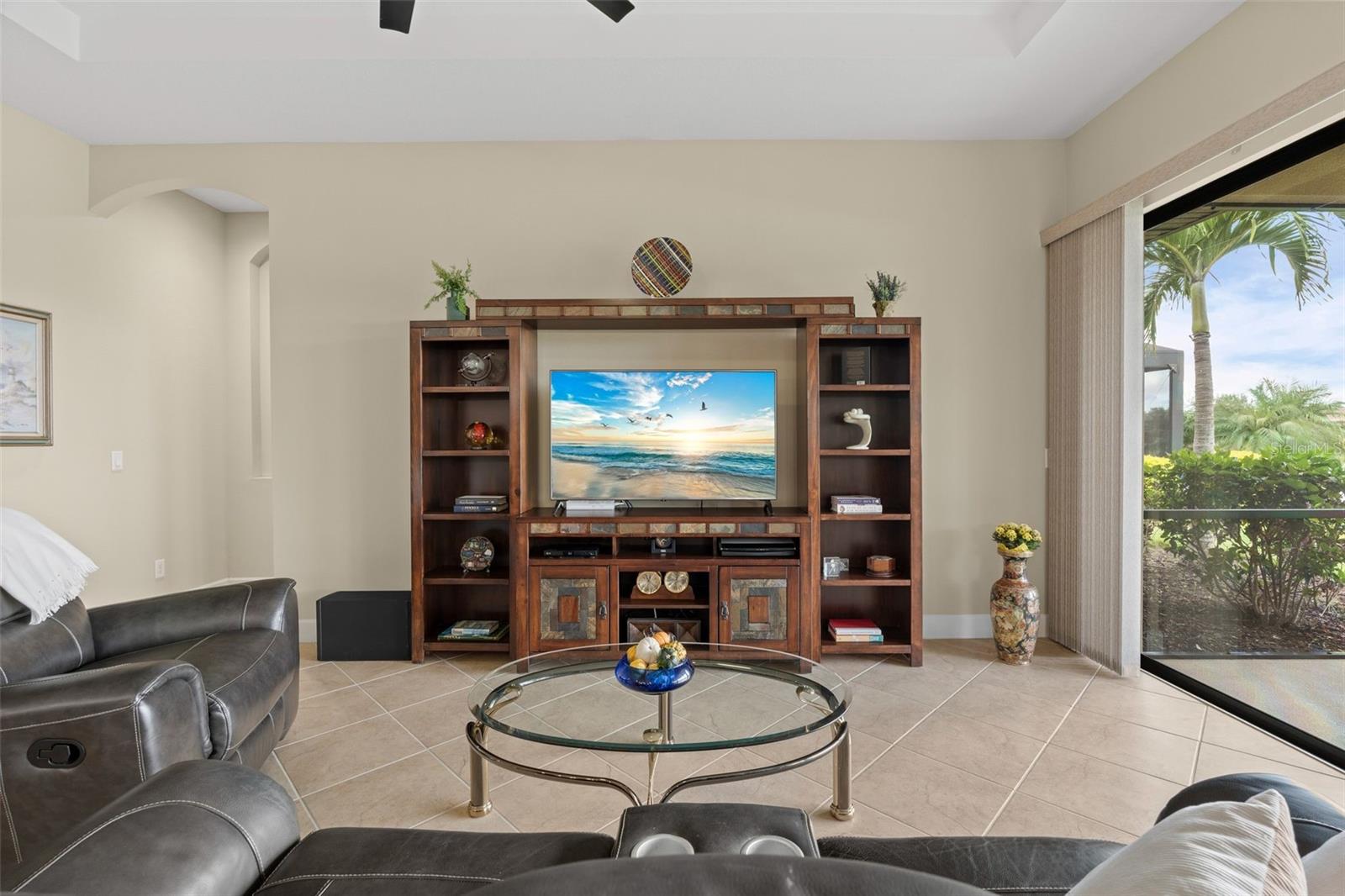 Image 39 of 68 For 8725 Amaretto Avenue