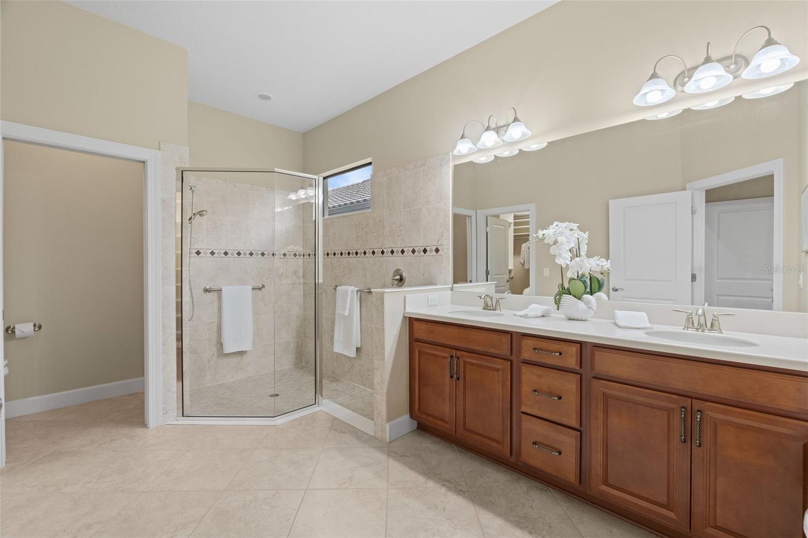 Image 46 of 68 For 8725 Amaretto Avenue