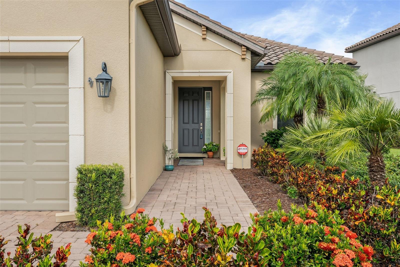 Image 6 of 68 For 8725 Amaretto Avenue