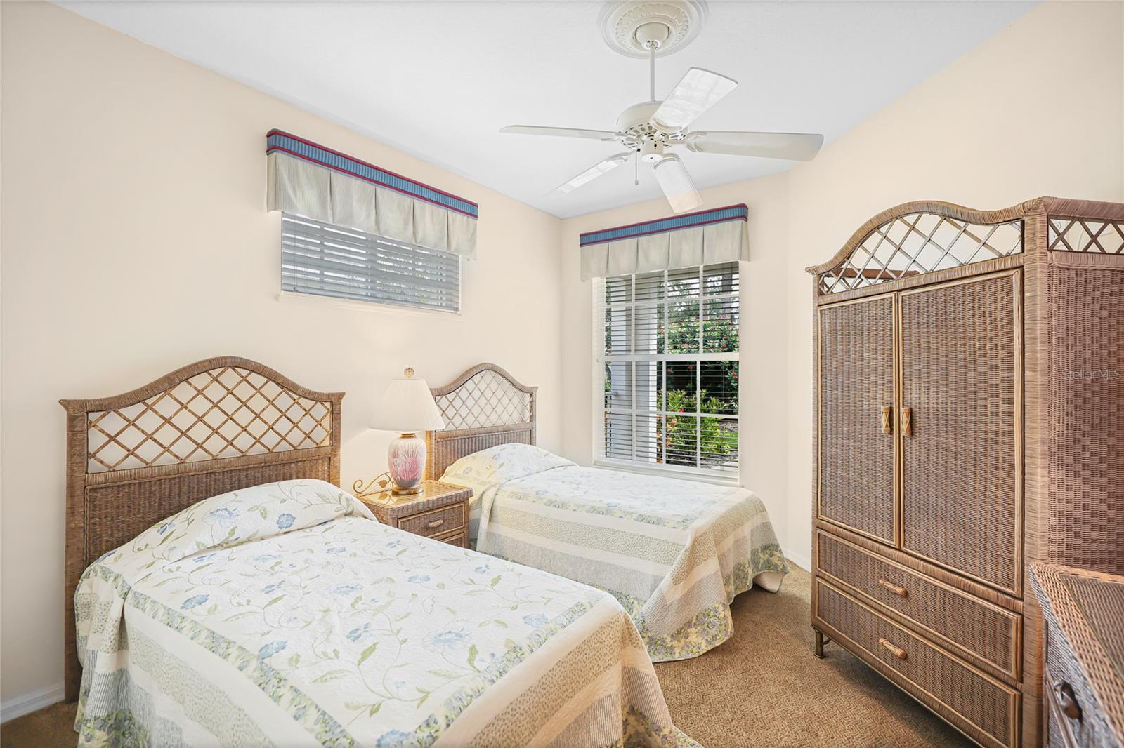 Image 20 of 51 For 875 Chalmers Drive