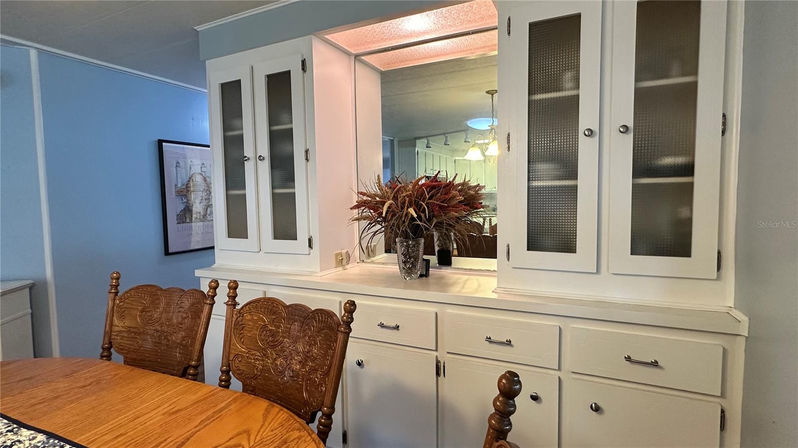 Image 11 of 44 For 5619 Bayshore Road 163