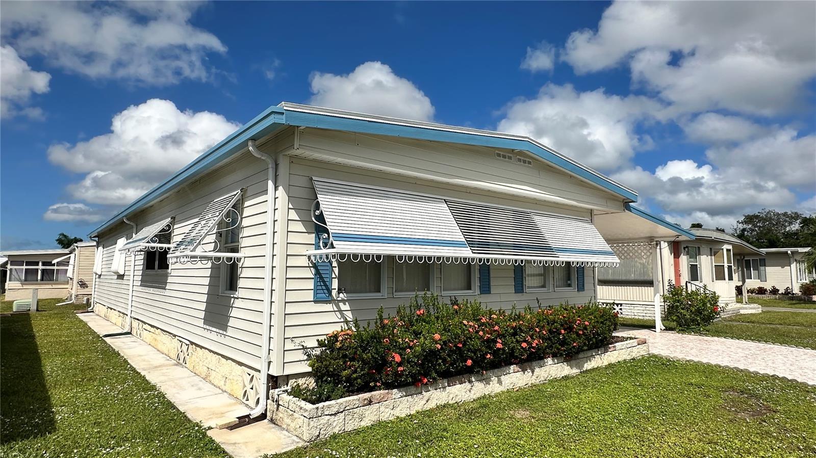 Image 3 of 44 For 5619 Bayshore Road 163