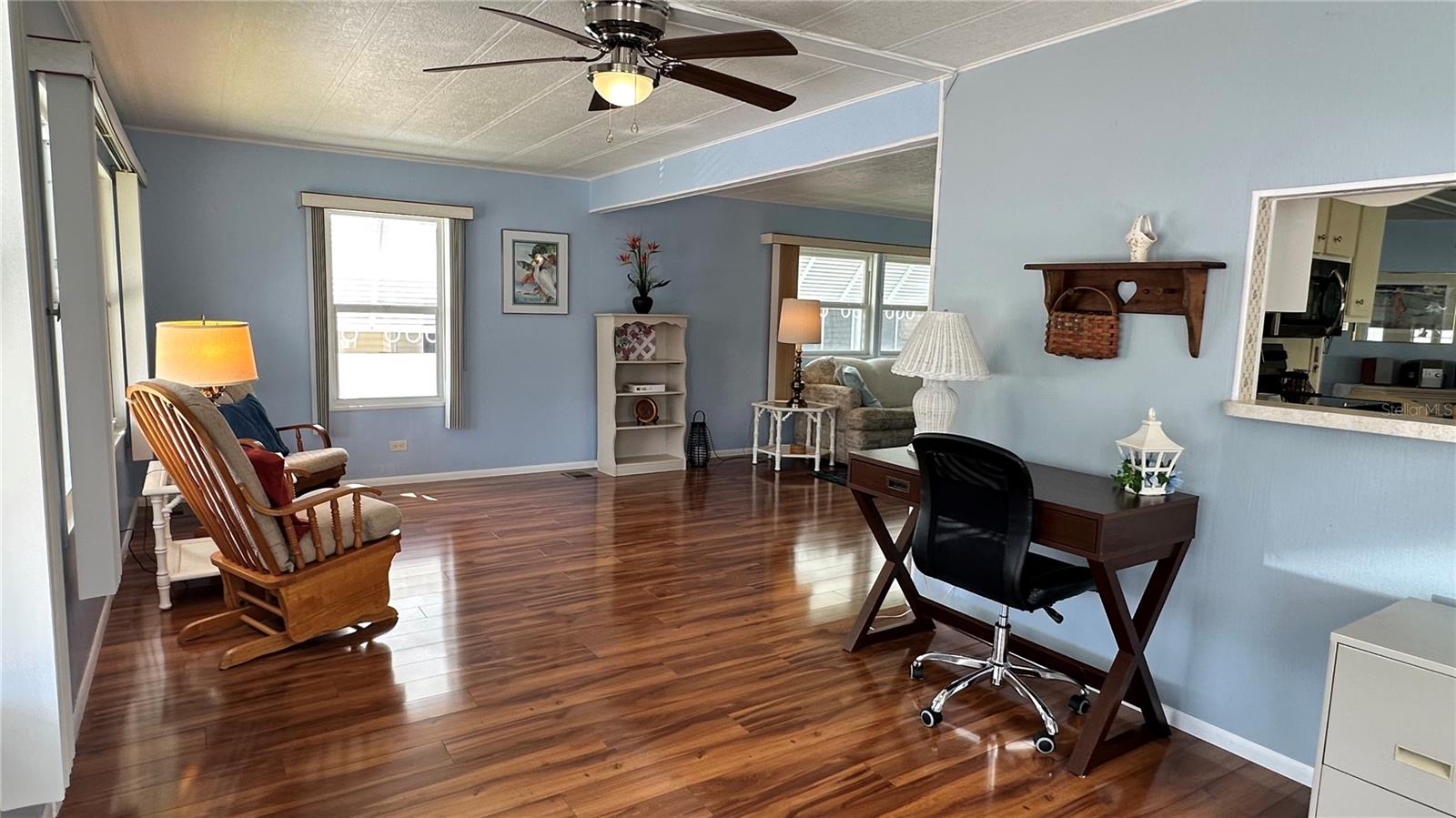 Image 4 of 44 For 5619 Bayshore Road 163