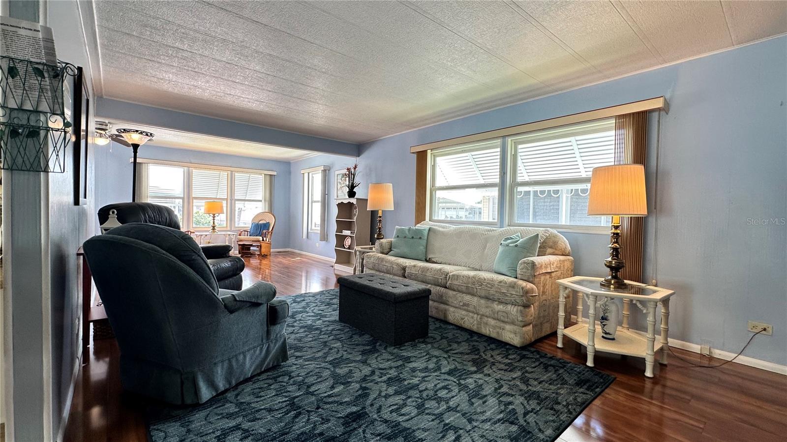 Image 8 of 44 For 5619 Bayshore Road 163