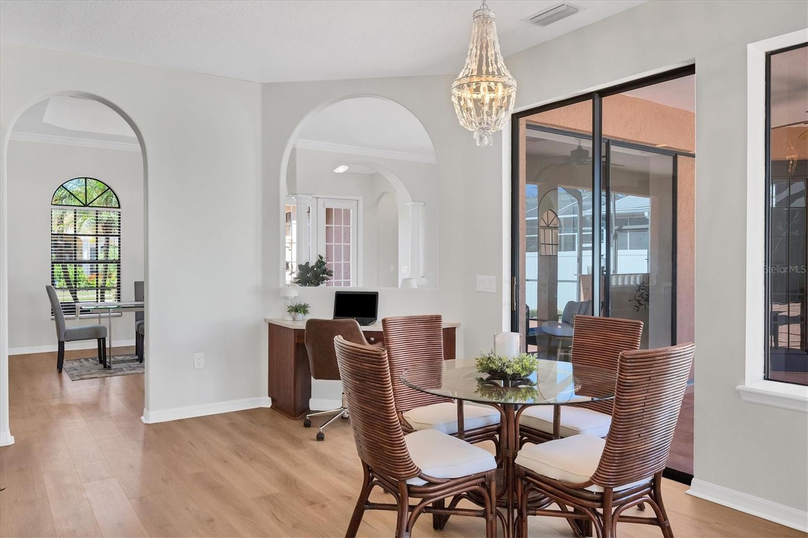 Image 10 of 37 For 6255 Aventura Drive