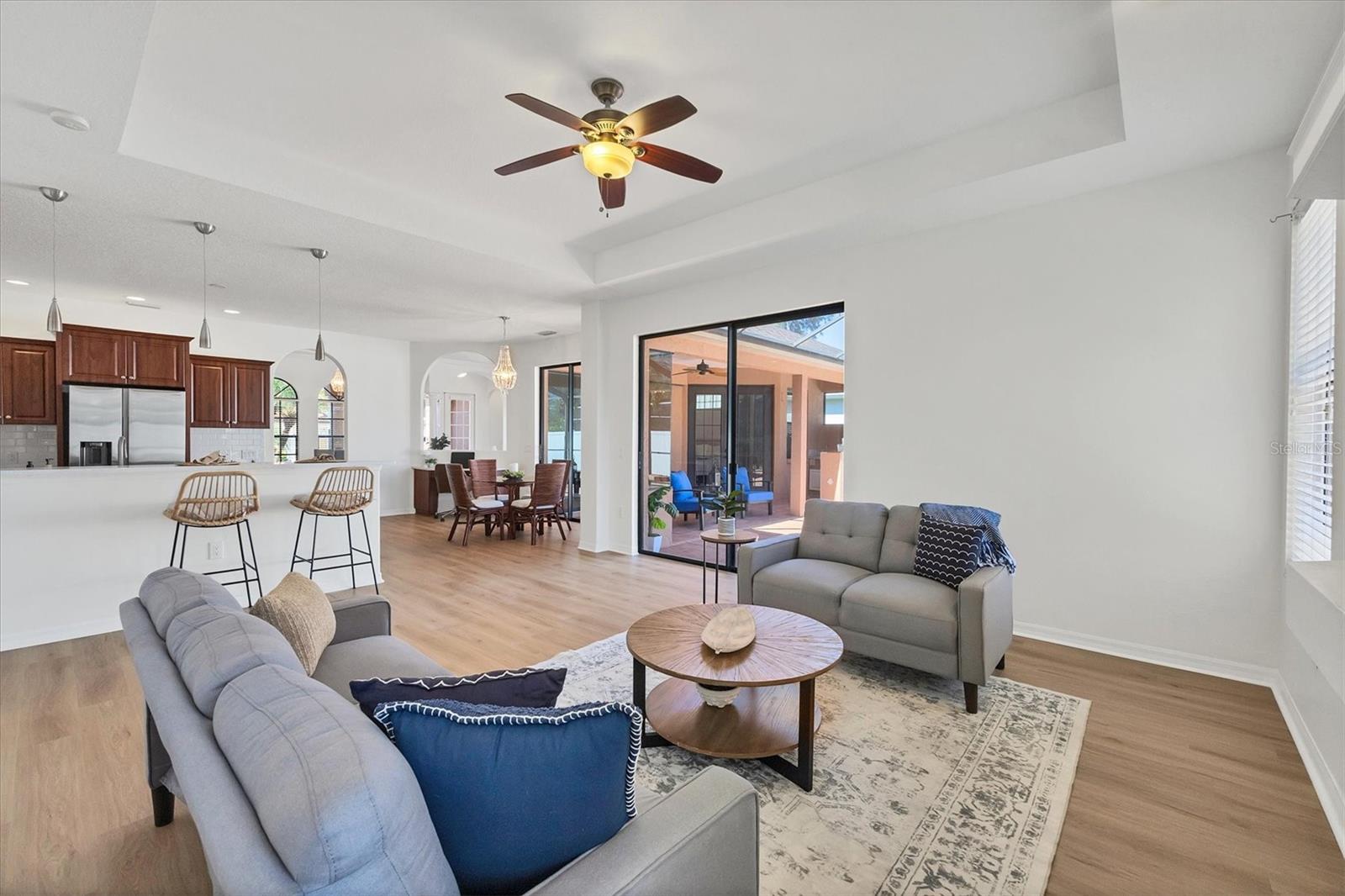 Image 14 of 37 For 6255 Aventura Drive