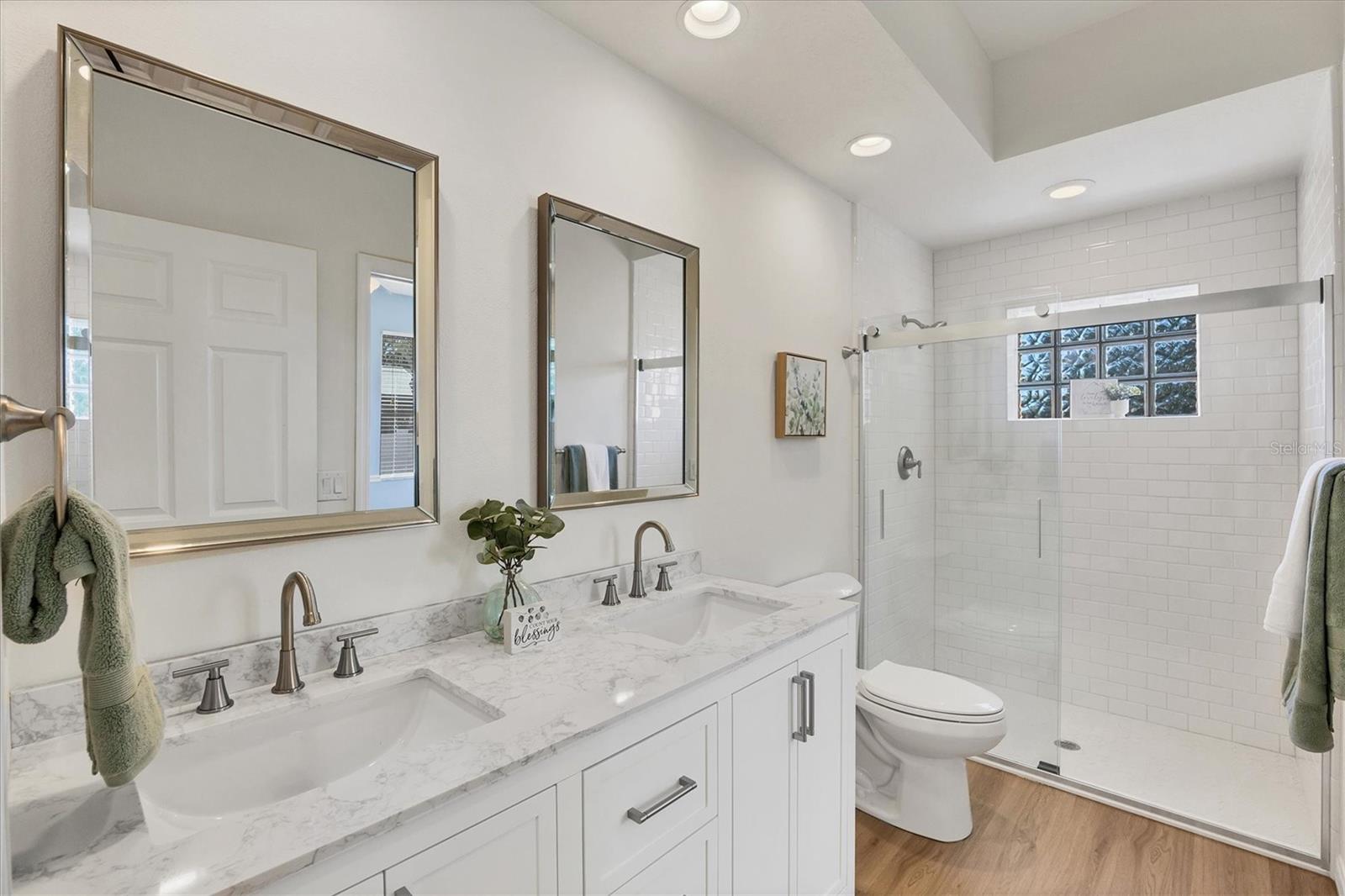 Image 22 of 37 For 6255 Aventura Drive