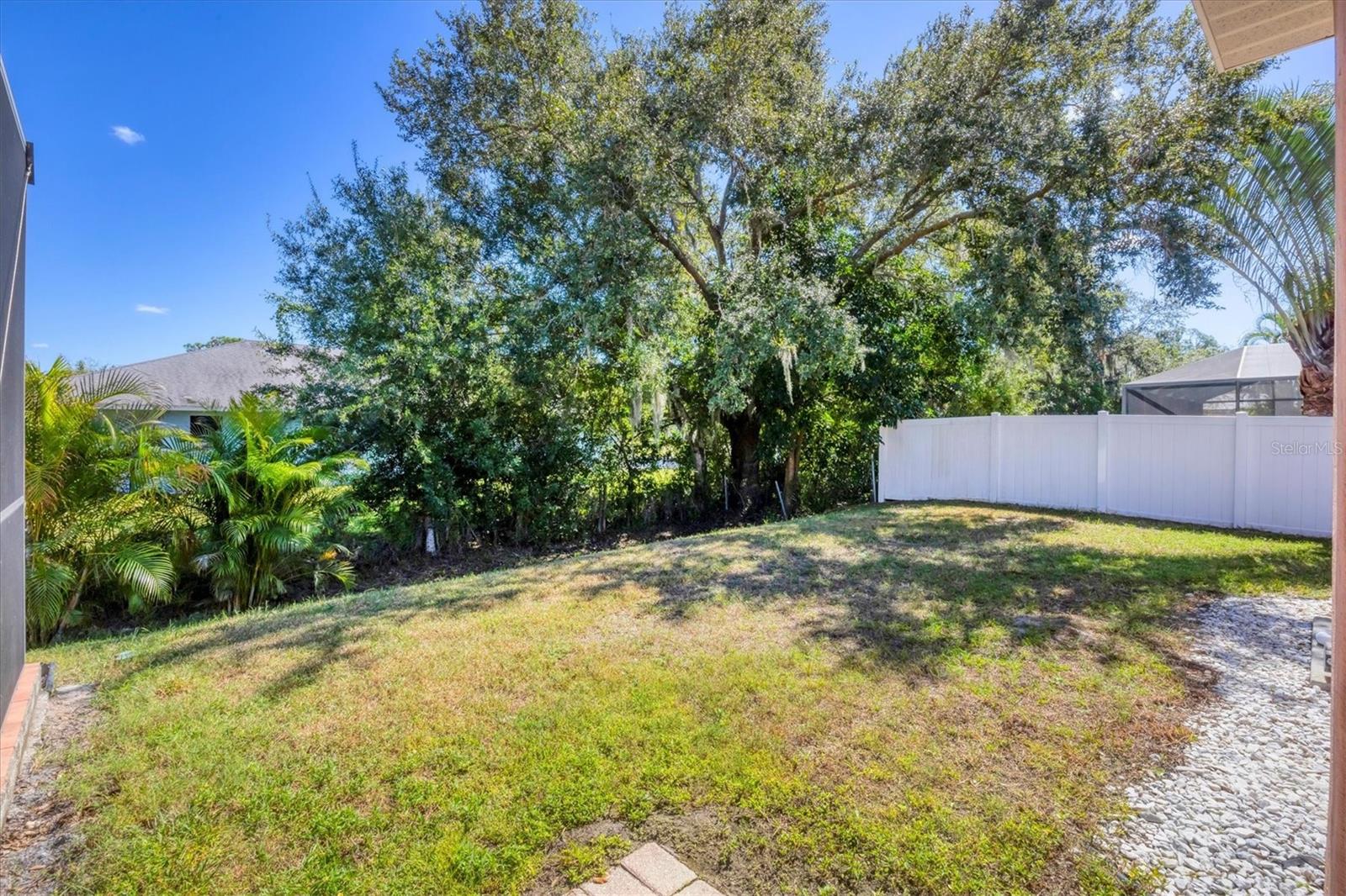 Image 34 of 37 For 6255 Aventura Drive