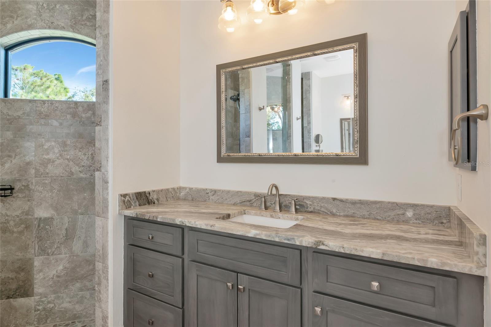 Image 25 of 95 For 13443 Boabadilla Lane