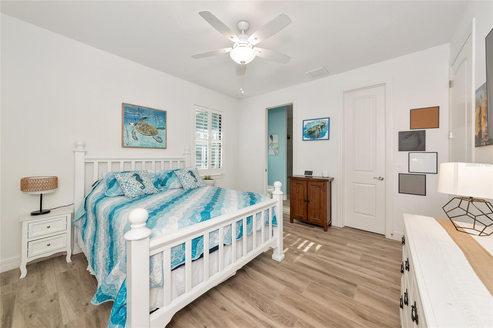 Image 29 of 95 For 13443 Boabadilla Lane