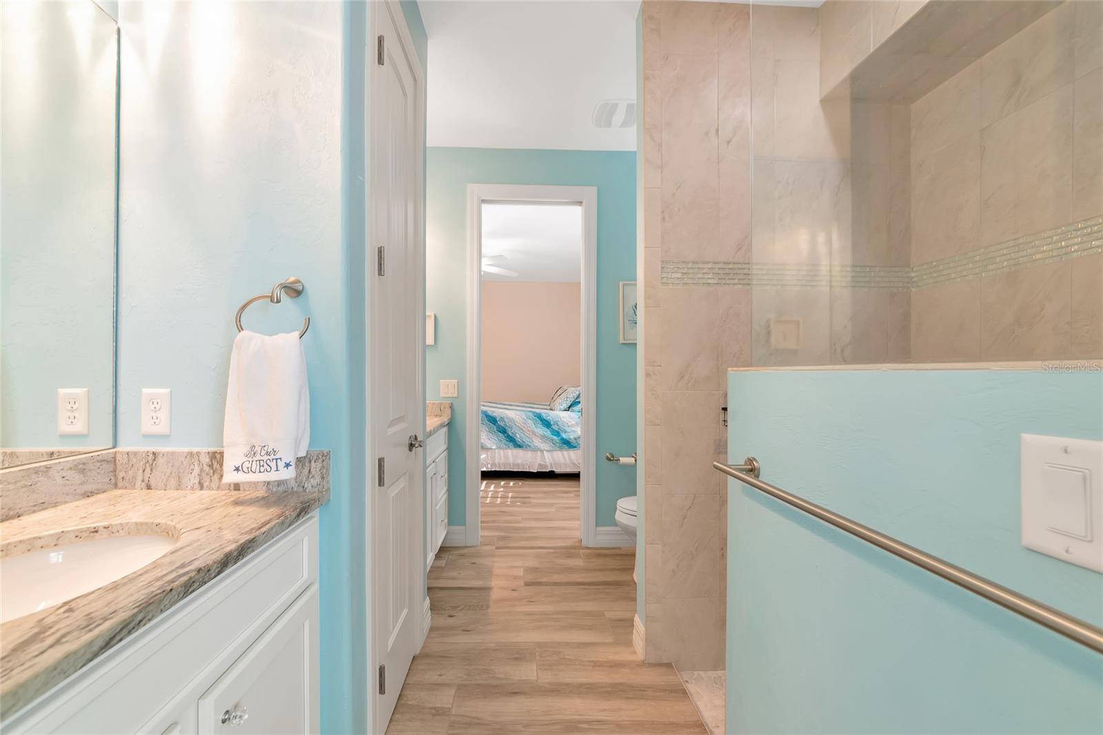 Image 32 of 95 For 13443 Boabadilla Lane