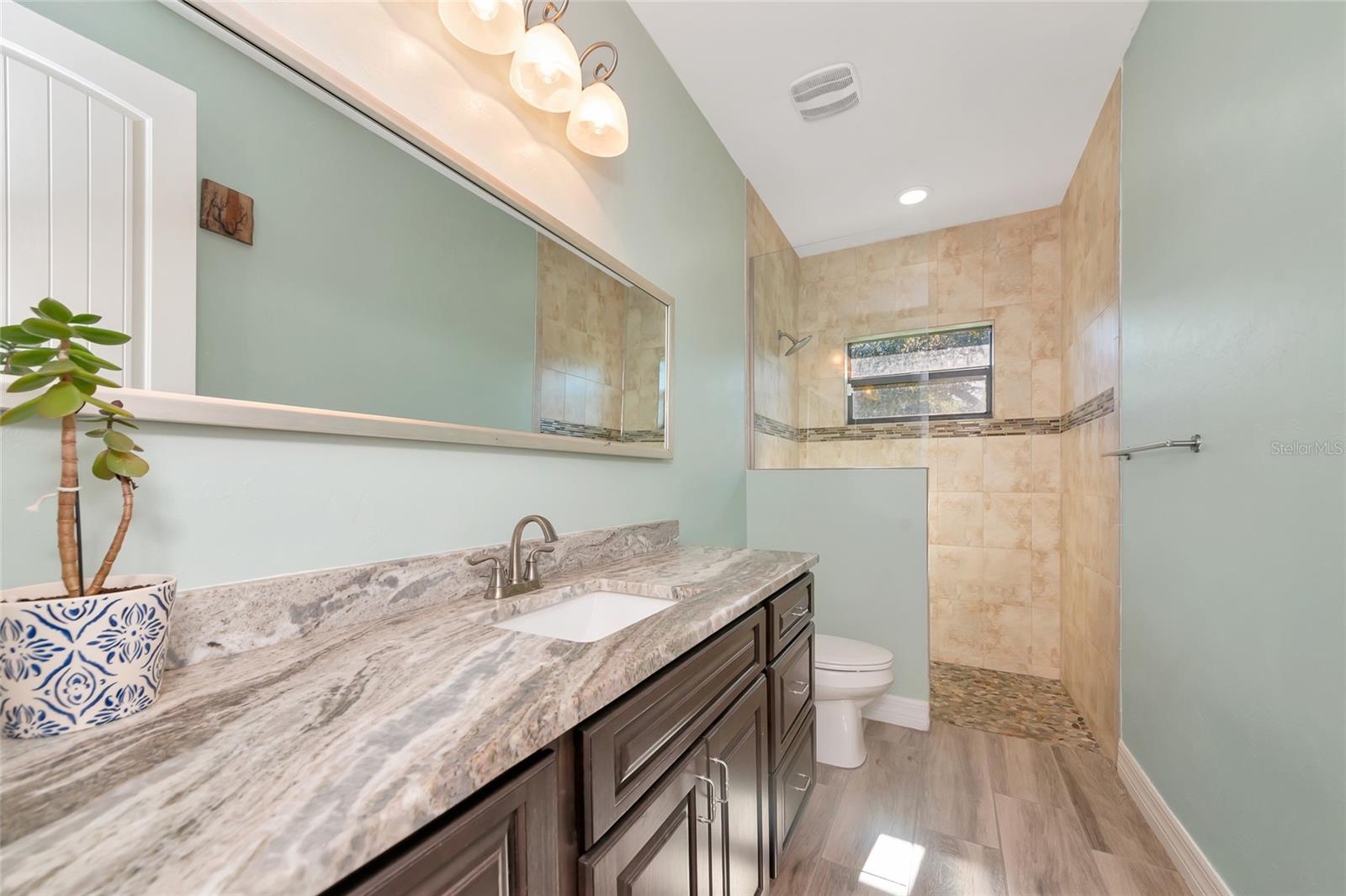 Image 35 of 95 For 13443 Boabadilla Lane