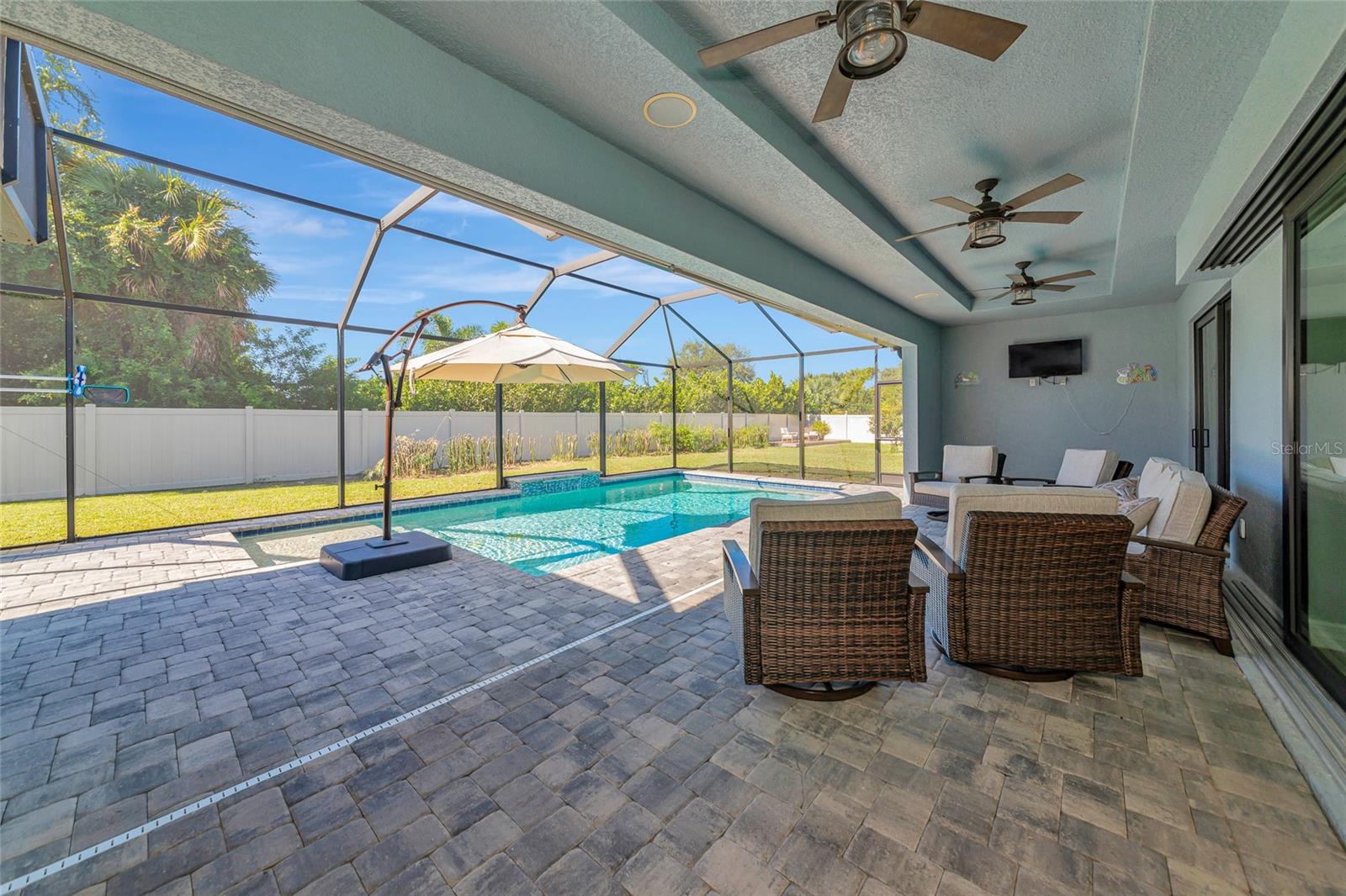 Image 47 of 95 For 13443 Boabadilla Lane