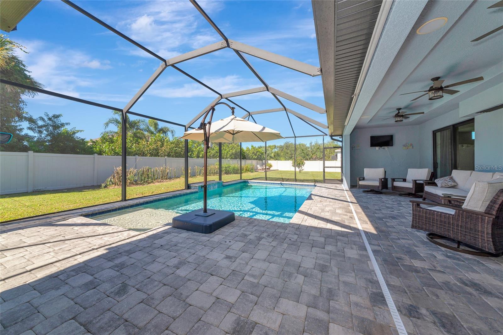 Image 52 of 95 For 13443 Boabadilla Lane