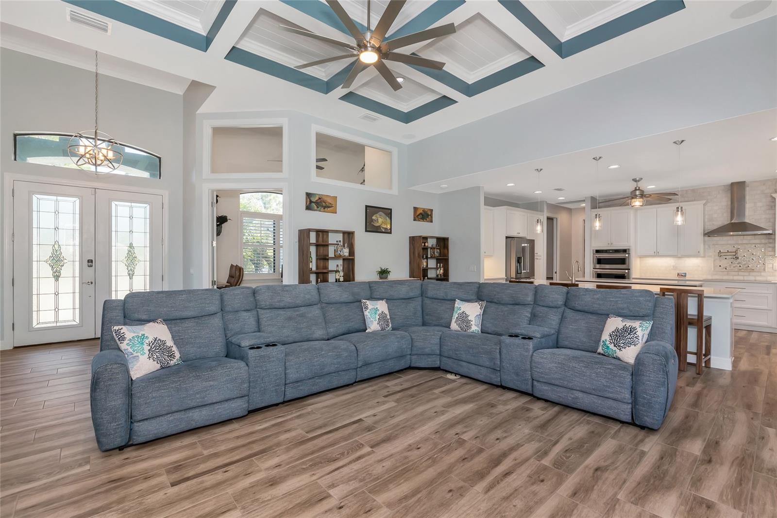 Image 7 of 95 For 13443 Boabadilla Lane