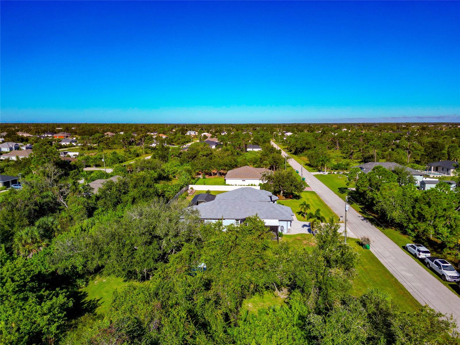 Image 90 of 95 For 13443 Boabadilla Lane