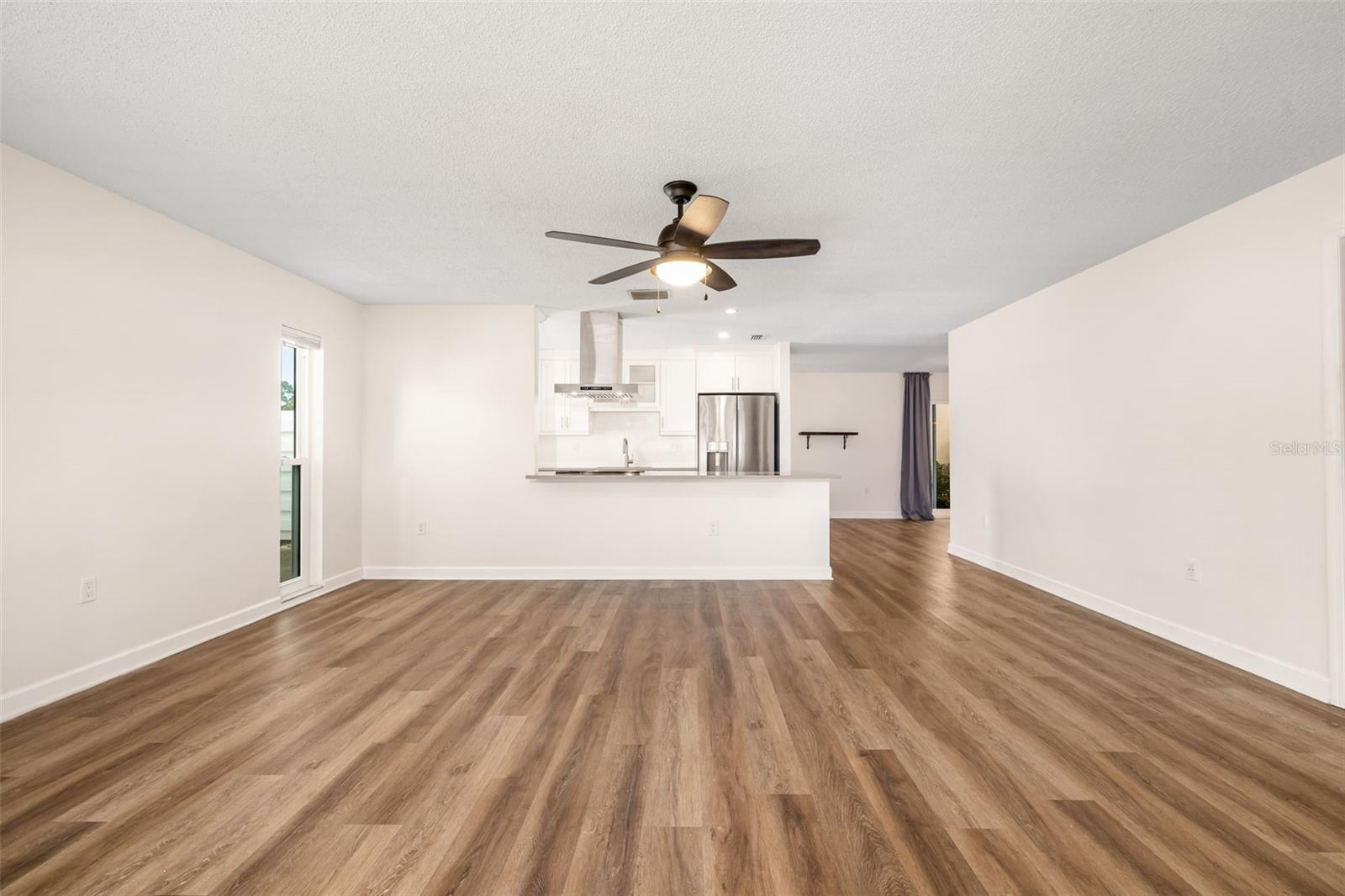 Image 13 of 43 For 3500 Village Court 221
