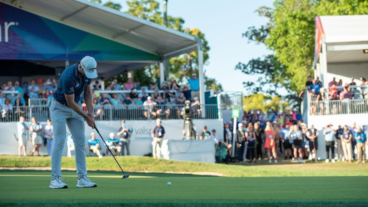 Listing photo id 15 for 4922 Treeline Drive