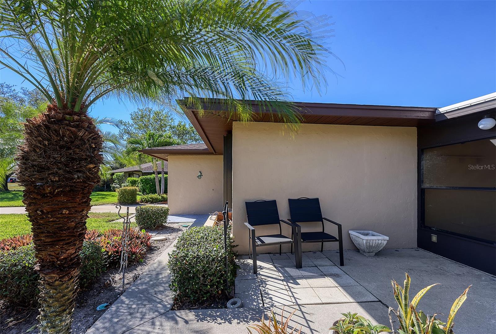 Image 16 of 23 For 6502 Heritage Lane