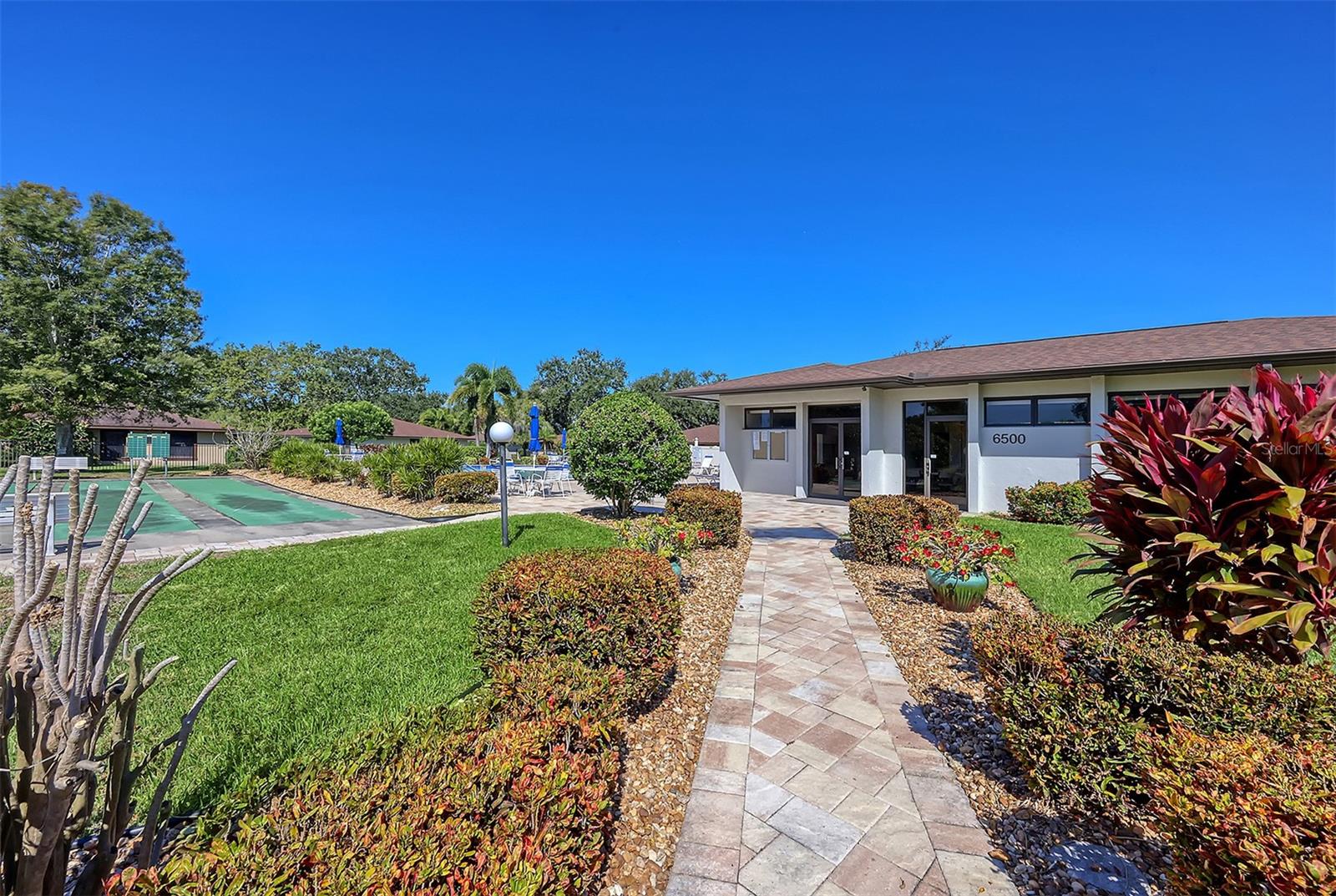 Image 19 of 23 For 6502 Heritage Lane